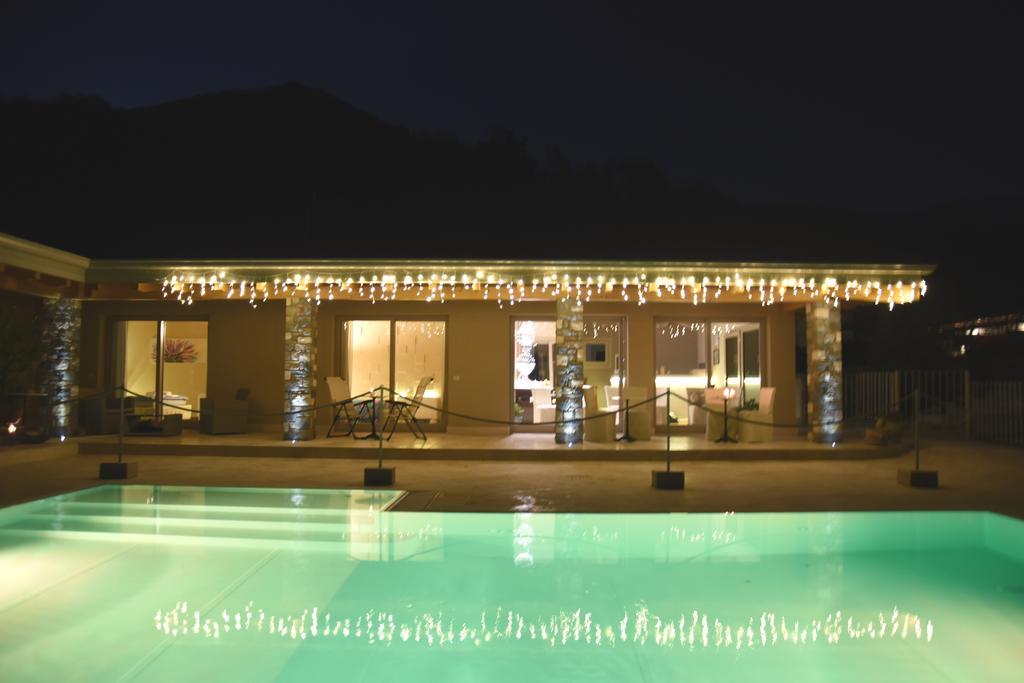 Agriturismo Le Fontane Sale Marasino Exterior photo
